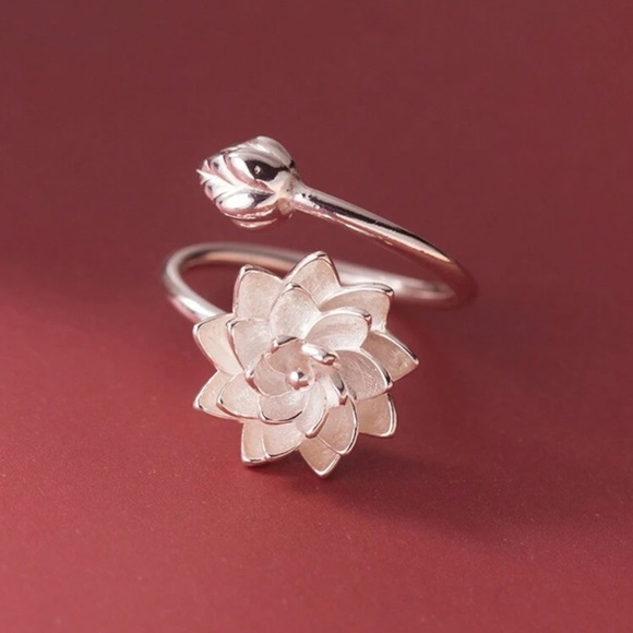 Elegant Lotus Flower Adjustable Wrap Cutout Ring- Stainless Steel - Picture 5 of 8